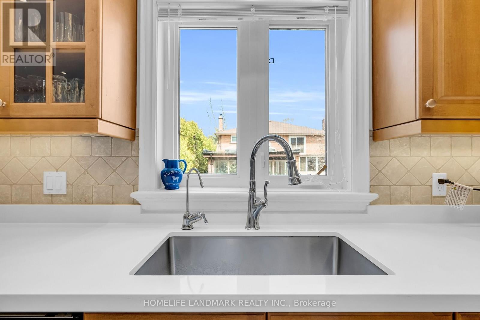 94 Pathlane Road, Richmond Hill, Ontario  L4B 4C7 - Photo 19 - N13018024