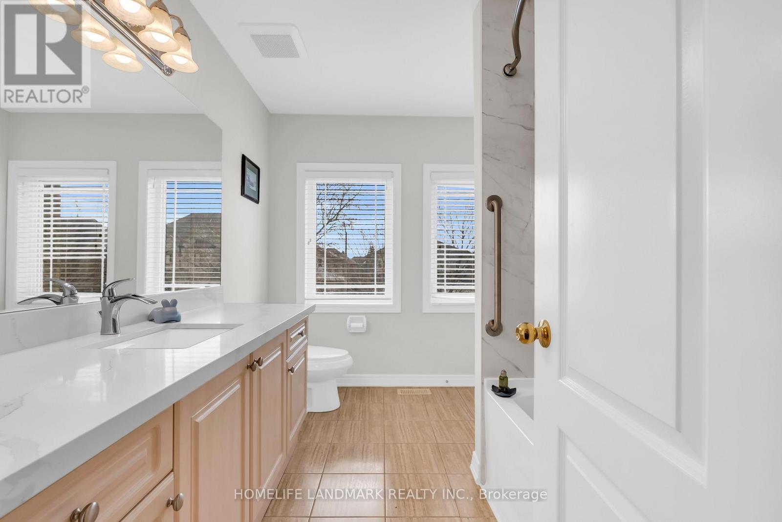 94 Pathlane Road, Richmond Hill, Ontario  L4B 4C7 - Photo 38 - N13018024