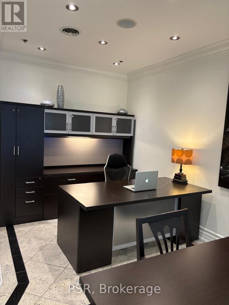 33d - 7398 Yonge Street, Vaughan, Ontario  L4J 8J2 - Photo 2 - N13018030