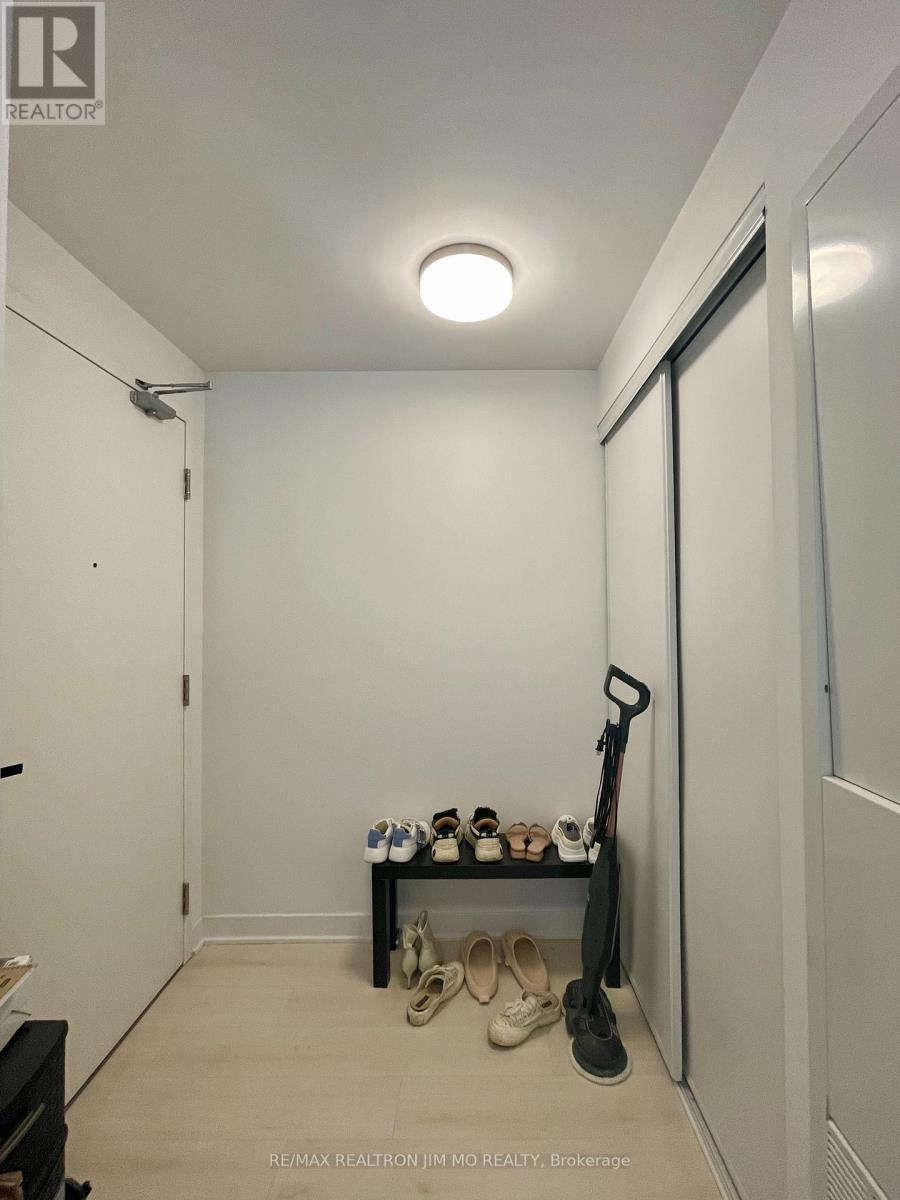 4609 - 3900 Confederation Parkway, Mississauga, Ontario  L5B 0M3 - Photo 5 - W13018016