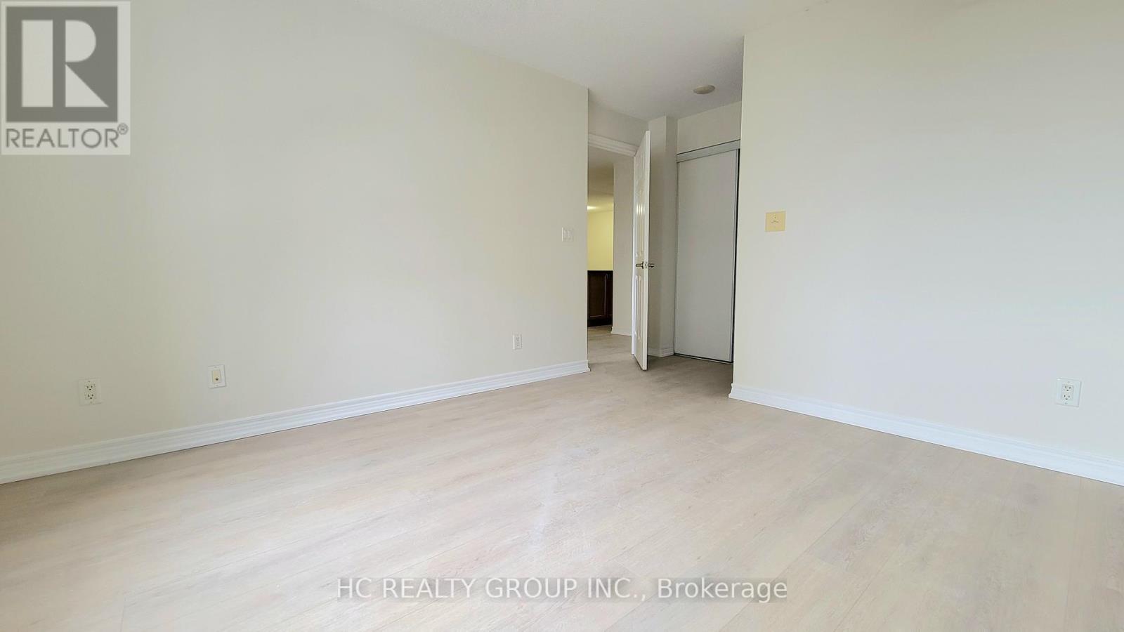 510 - 310 Burnhamthorpe Road W, Mississauga, Ontario  L5B 3Y5 - Photo 7 - W13018018