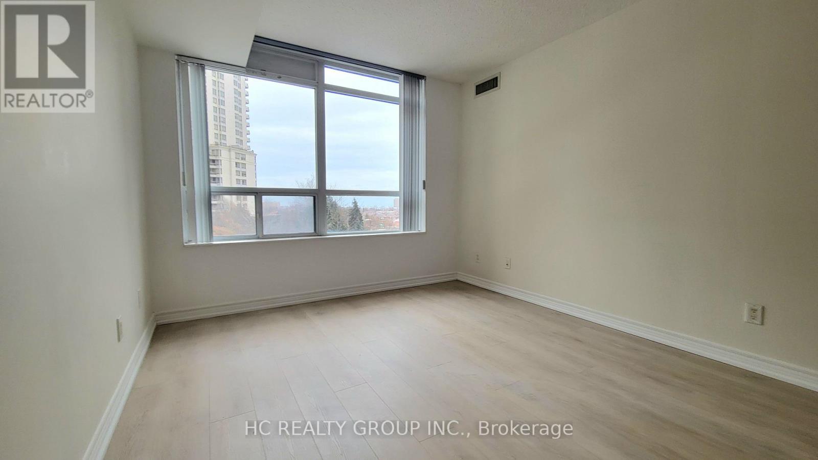 510 - 310 Burnhamthorpe Road W, Mississauga, Ontario  L5B 3Y5 - Photo 8 - W13018018