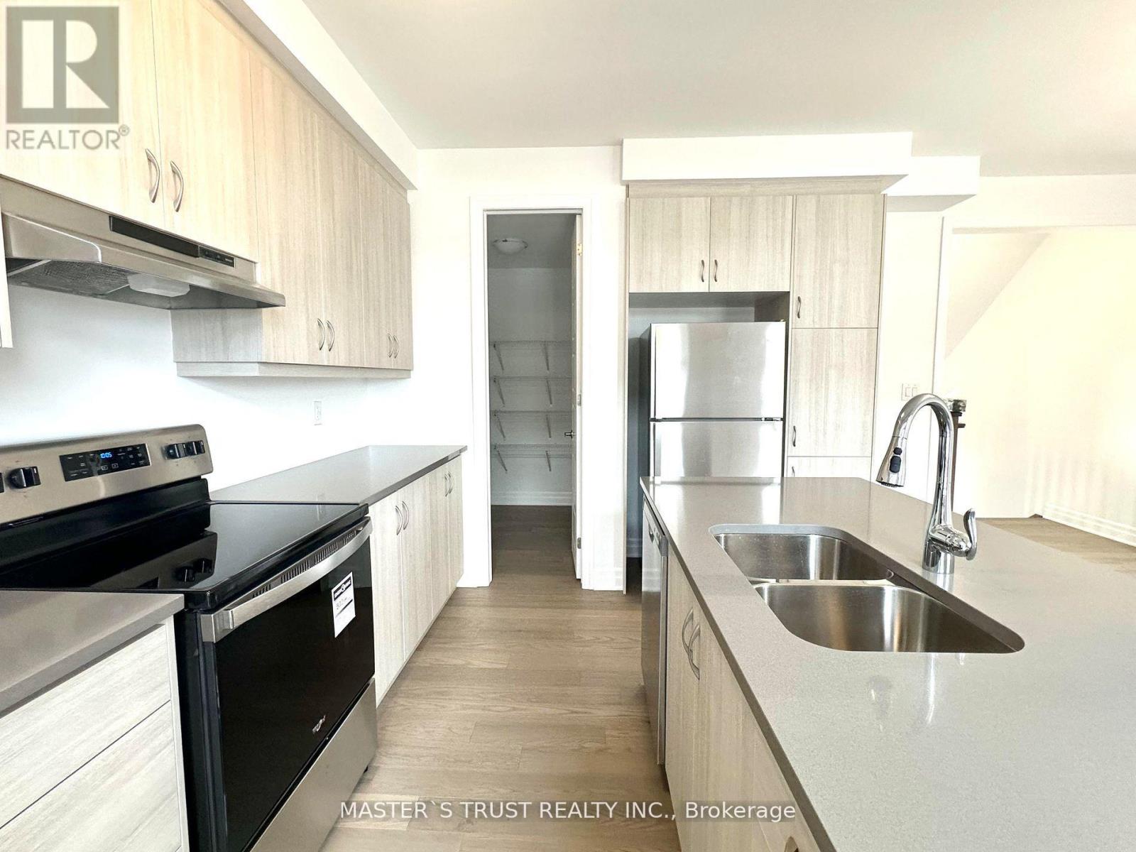 1415 William Halton Parkway, Oakville, Ontario  L6M 5N8 - Photo 5 - W13018020