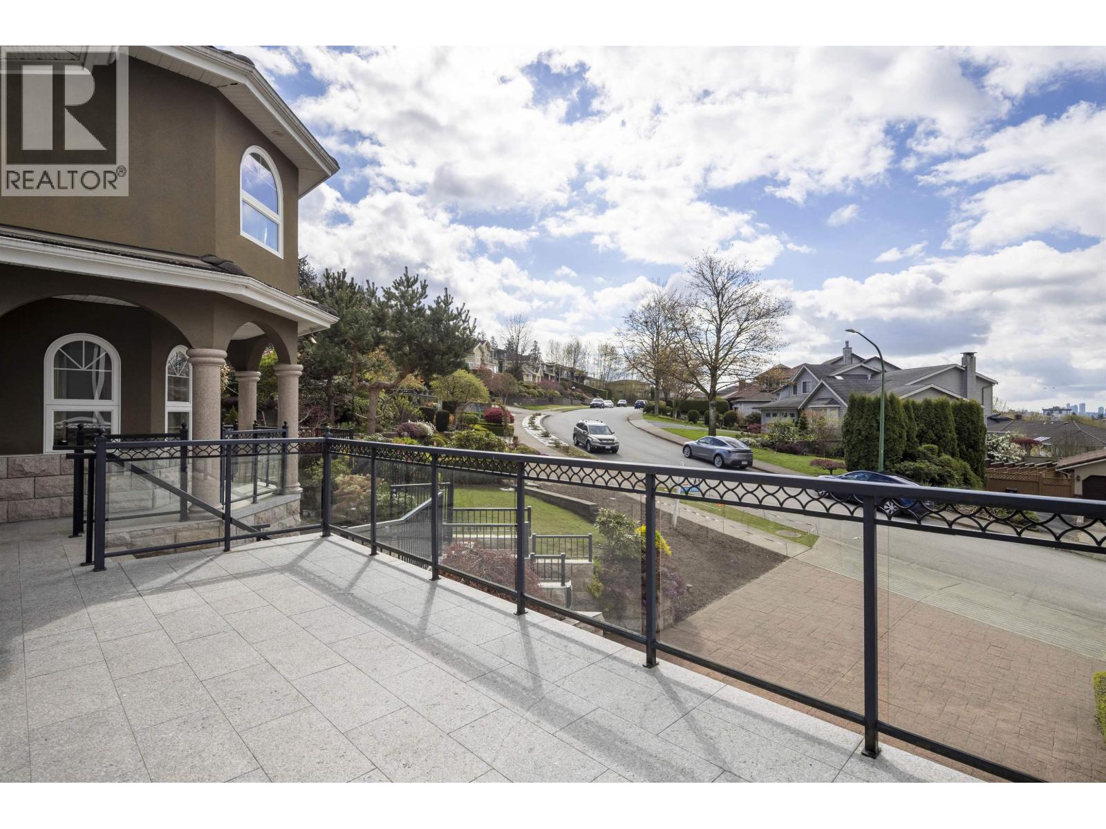 7353 Union Street, Burnaby, British Columbia  V5A 1J1 - Photo 2 - R3095229