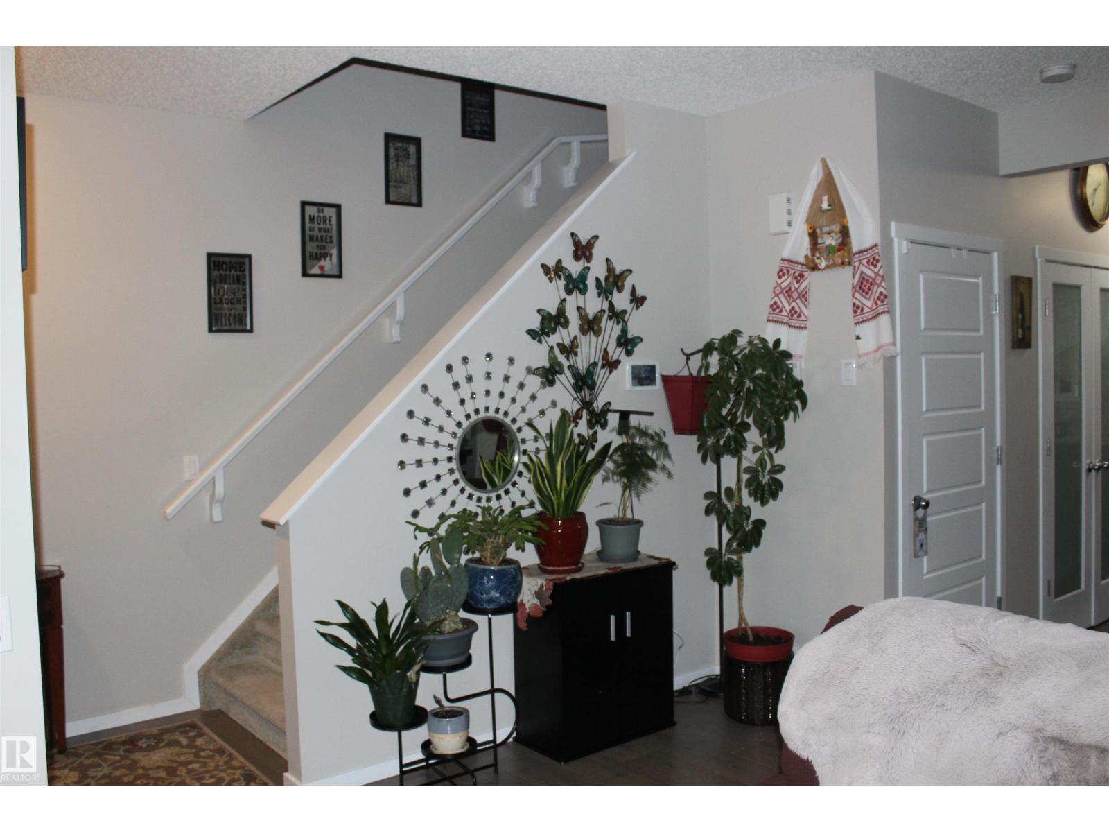 405 Orchards Bv Sw, Edmonton, Alberta  T6X 2E1 - Photo 3 - E4483164