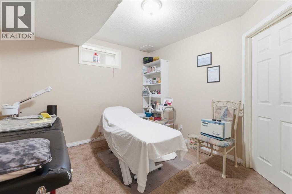 171 Coral Springs Park Ne, Calgary, Alberta  T3J 3Y2 - Photo 38 - A2301608