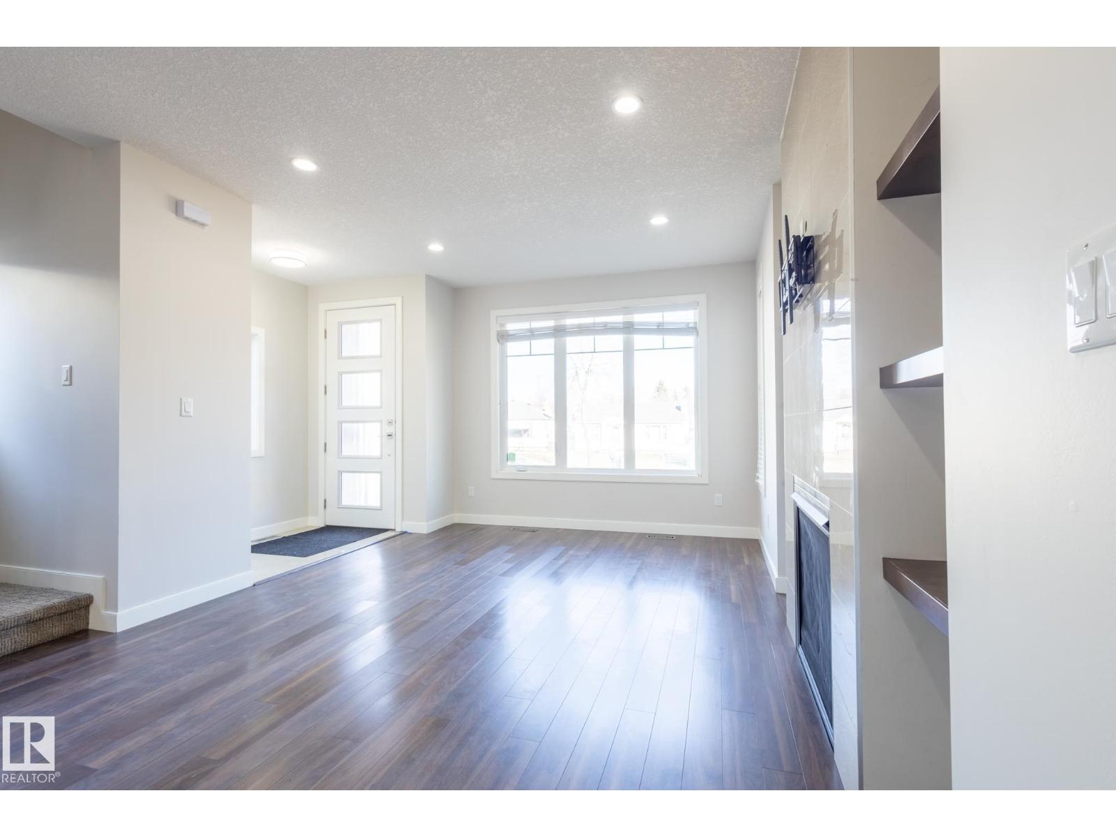 12212 124 St Nw, Edmonton, Alberta  T5R 3G8 - Photo 7 - E4483166