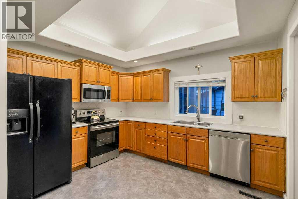 533 12 Avenue NE, Calgary, Alberta  T2E 1A9 - Photo 11 - A2288775