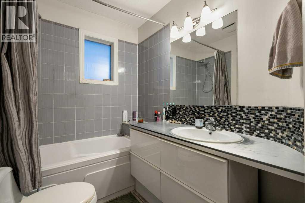 533 12 Avenue NE, Calgary, Alberta  T2E 1A9 - Photo 9 - A2288775