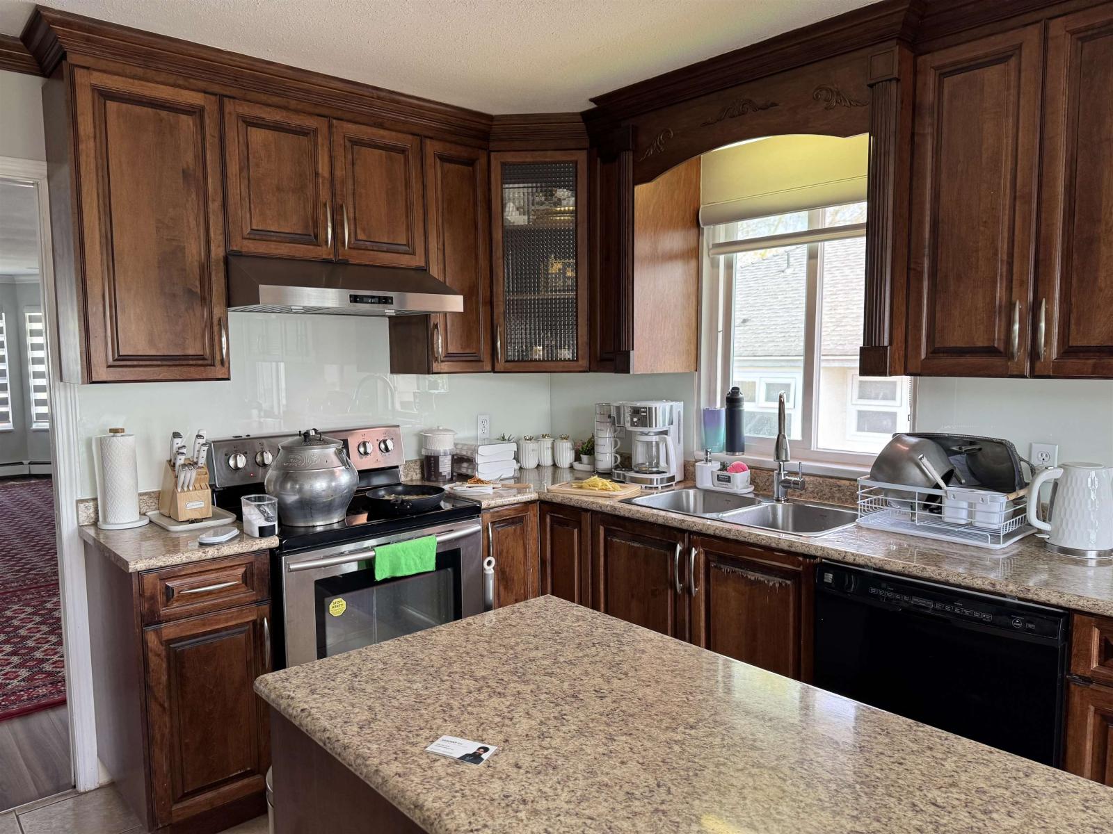 13496 84a Avenue, Surrey, British Columbia  V3W 0T8 - Photo 2 - R3103236