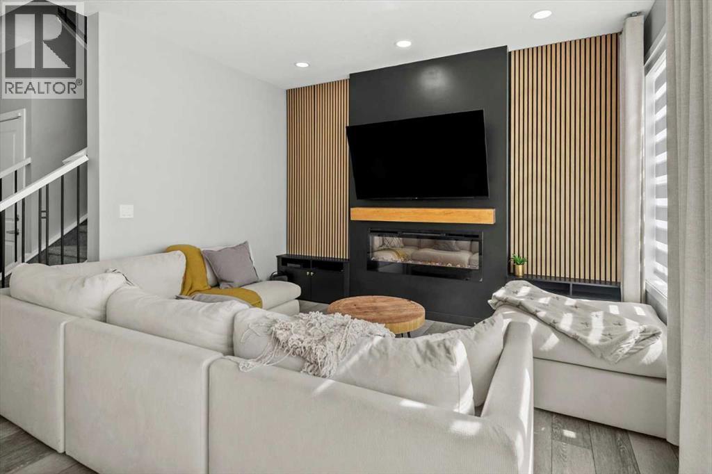 243 Silver Spruce Grove SW, Calgary, Alberta  T2X 5M2 - Photo 17 - A2299606