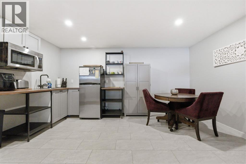 8411 Silver Springs Road NW, Calgary, Alberta  T3B 4A6 - Photo 27 - A2298472