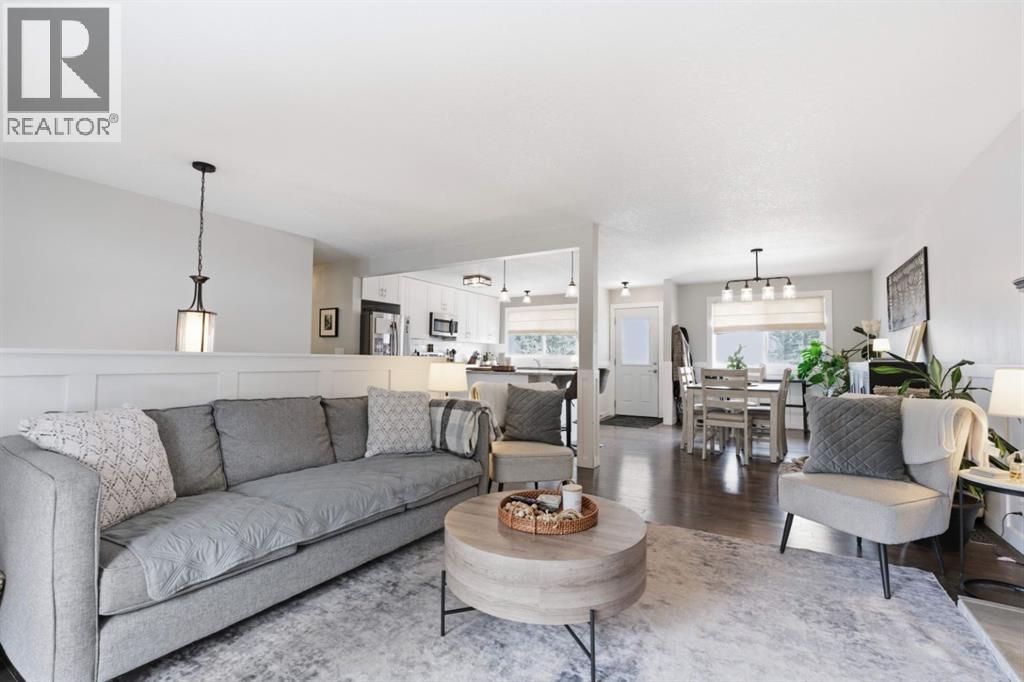 8411 Silver Springs Road NW, Calgary, Alberta  T3B 4A6 - Photo 7 - A2298472