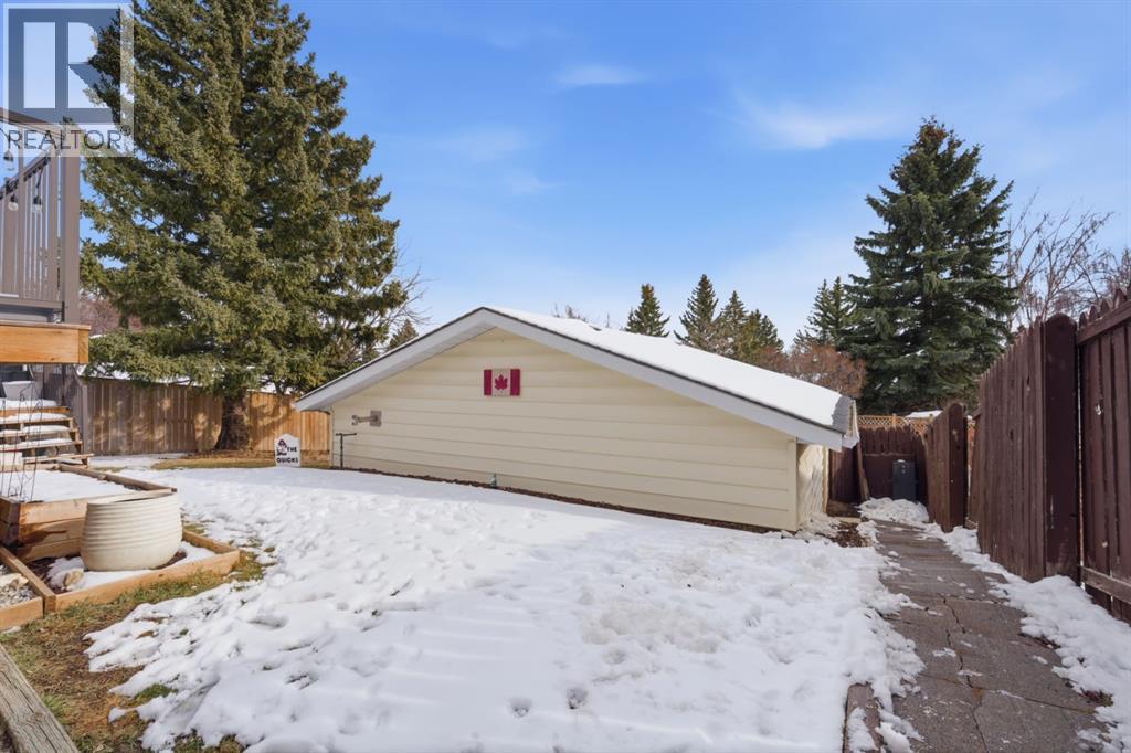 8411 Silver Springs Road NW, Calgary, Alberta  T3B 4A6 - Photo 43 - A2298472