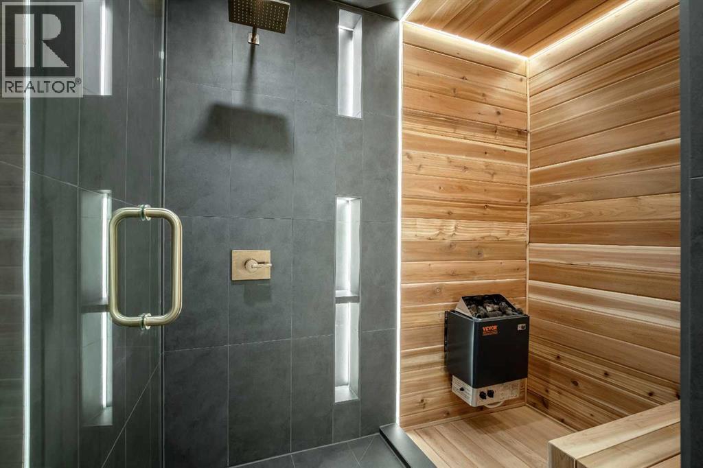 216 Oakridge Place Sw, Calgary, Alberta  T2V 1V2 - Photo 4 - A2302632