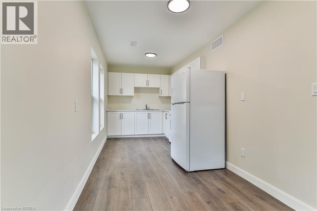 321 Dalhousie Street Unit# B, Brantford, Ontario  N3S 3V8 - Photo 2 - 40822201