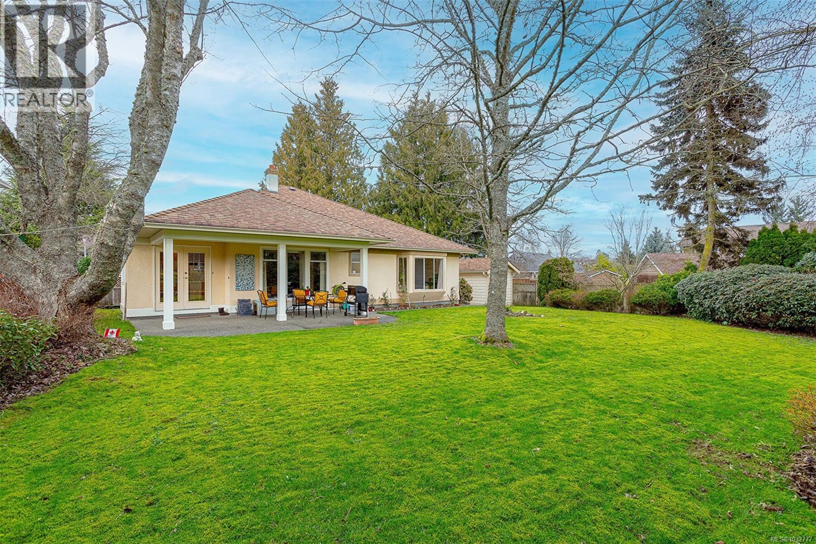 4604 Sunnymead Way, Saanich, British Columbia  V8Y 3B7 - Photo 37 - 1032777