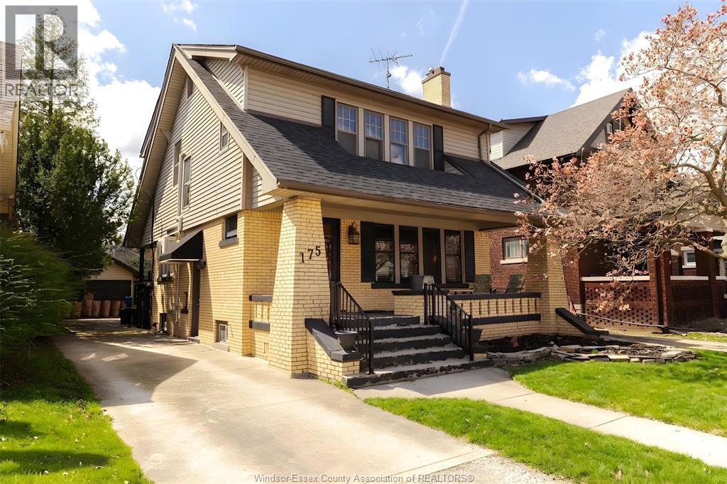 MLS# 26008307: 175 McEwan AVENUE, Windsor, Canada