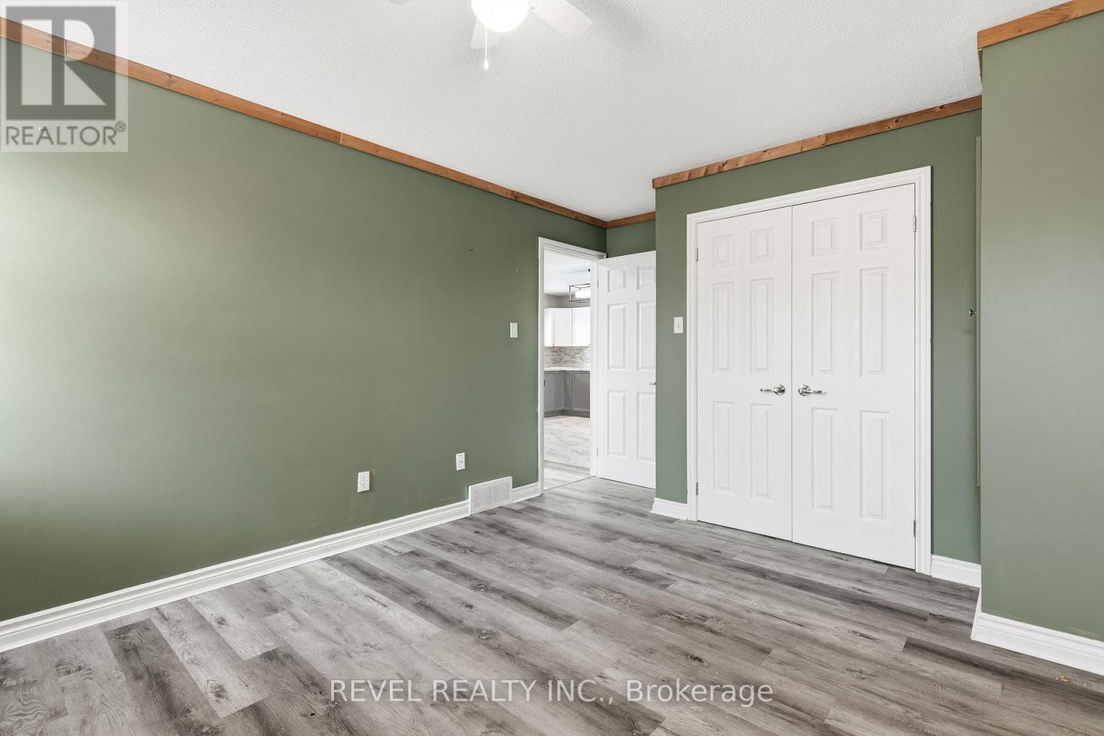 332 Mary Street W, Kawartha Lakes, Ontario  K9V 5X5 - Photo 27 - X12767396