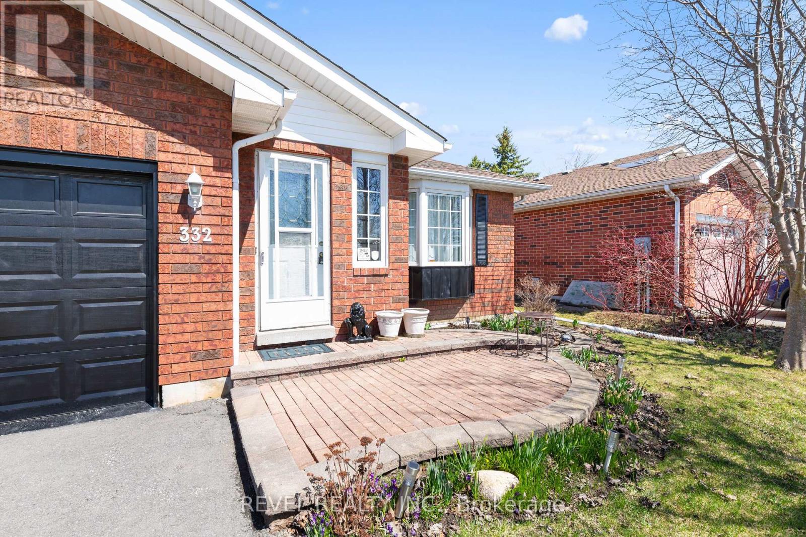 332 Mary Street W, Kawartha Lakes, Ontario  K9V 5X5 - Photo 4 - X12767396