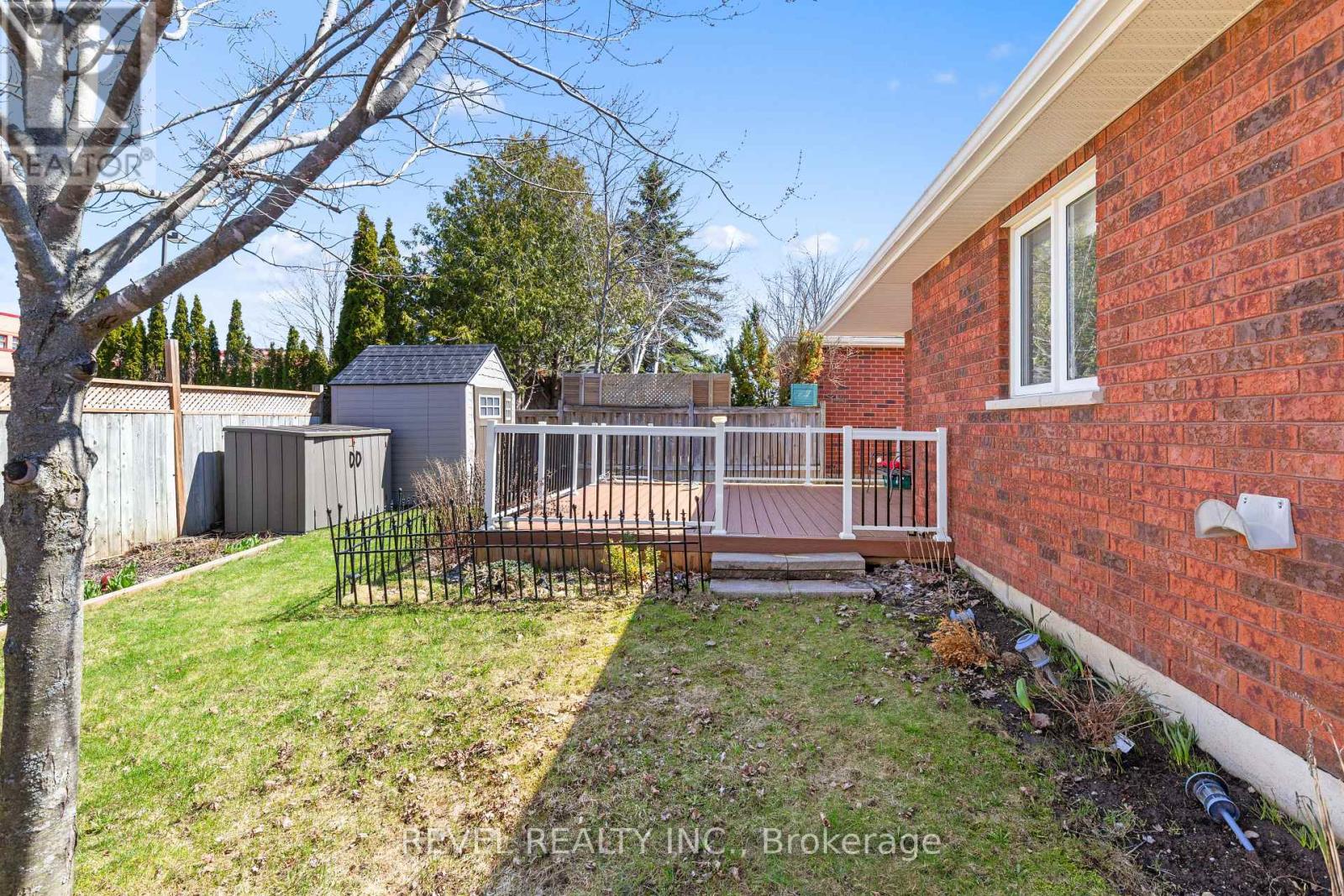 332 Mary Street W, Kawartha Lakes, Ontario  K9V 5X5 - Photo 41 - X12767396