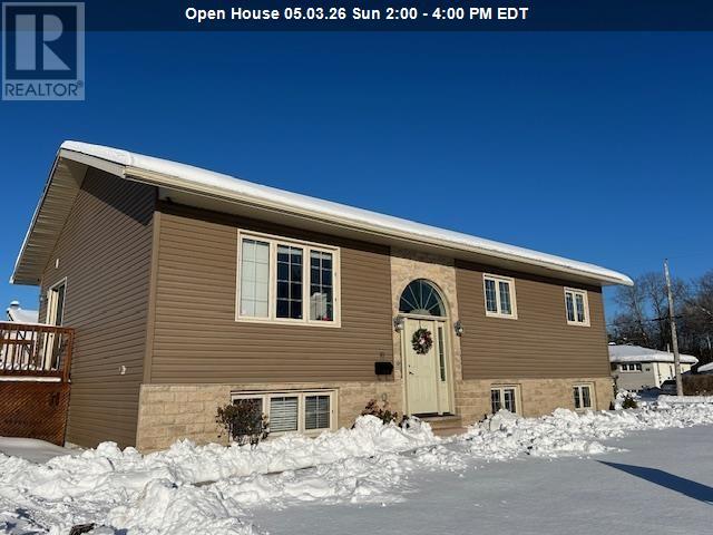 10 Assunta, Sault Ste. Marie, Ontario  P6C 6H3 - Photo 1 - SM253459
