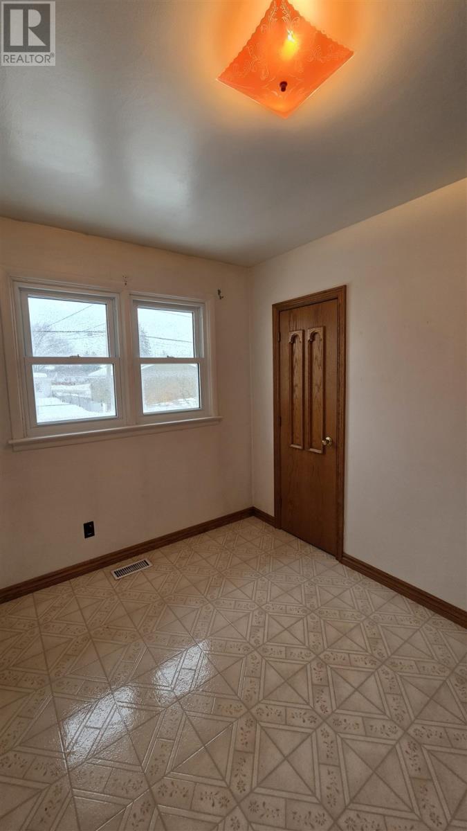 150 Willow Ave, Sault Ste. Marie, Ontario  P6B 5B2 - Photo 30 - SM260635