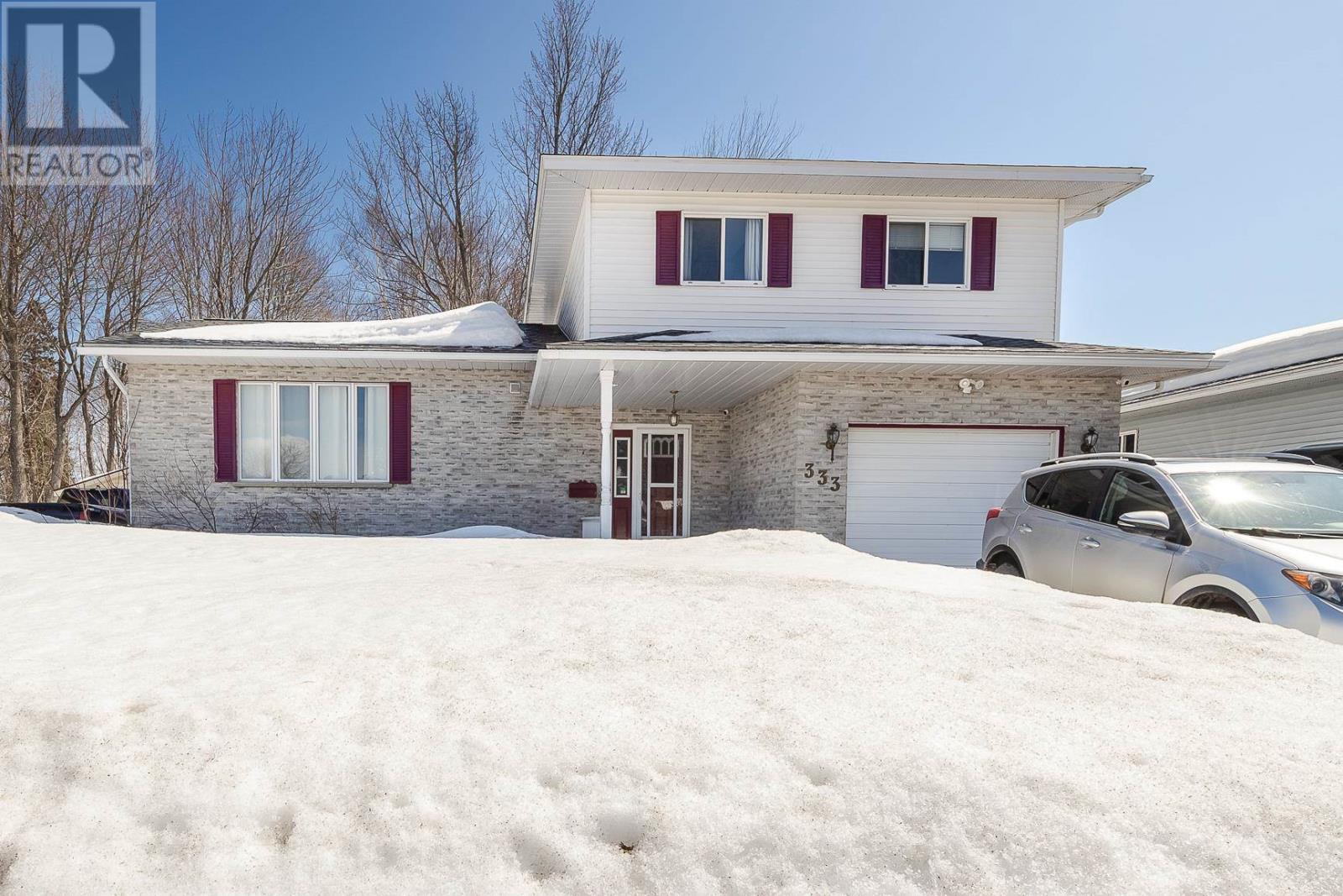 333 Parkland Cres, Sault Ste. Marie, Ontario  P6A 6R3 - Photo 2 - SM260688