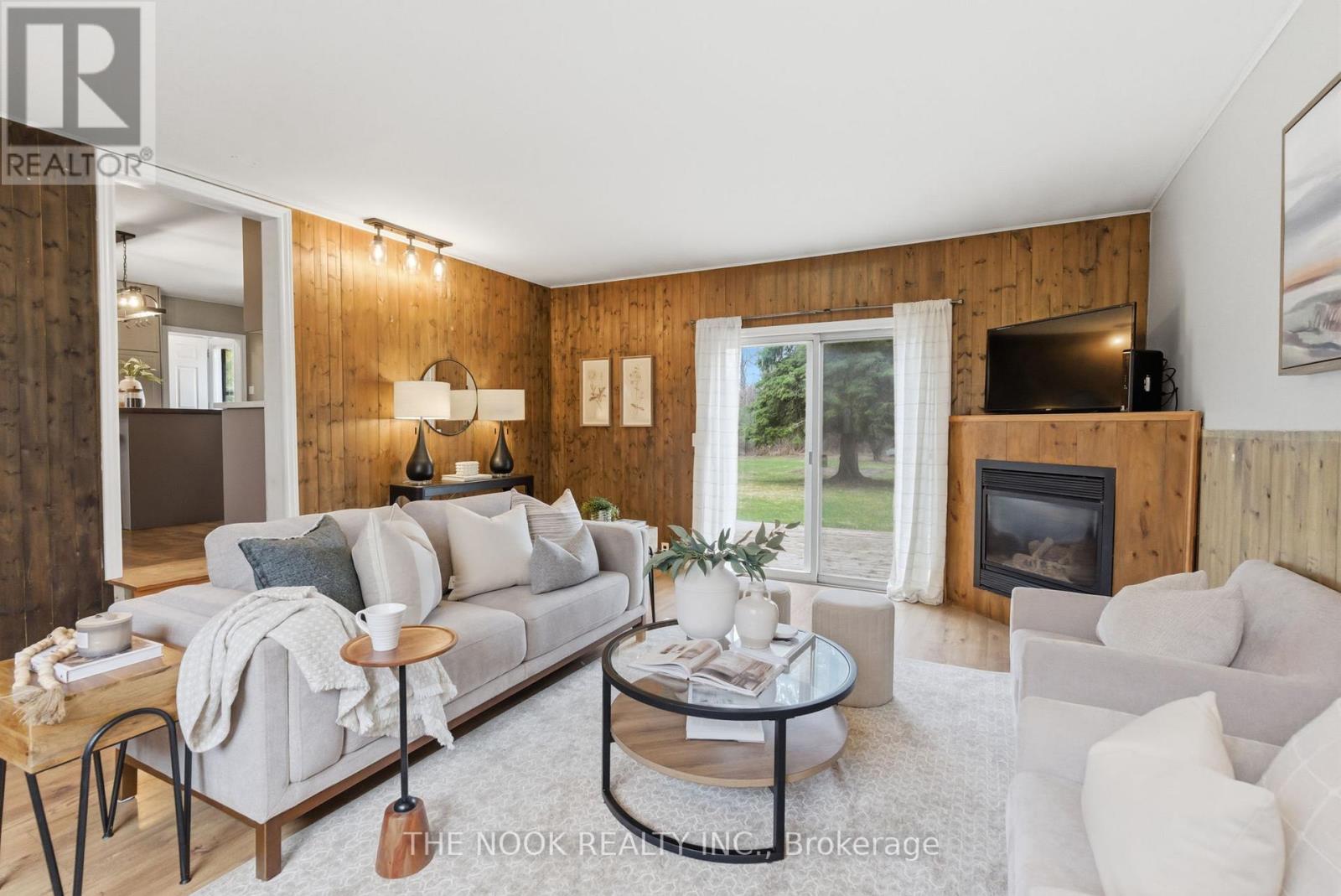 3824 Trulls Road, Clarington (Courtice), Ontario  L1E 2L3 - Photo 3 - E13018136