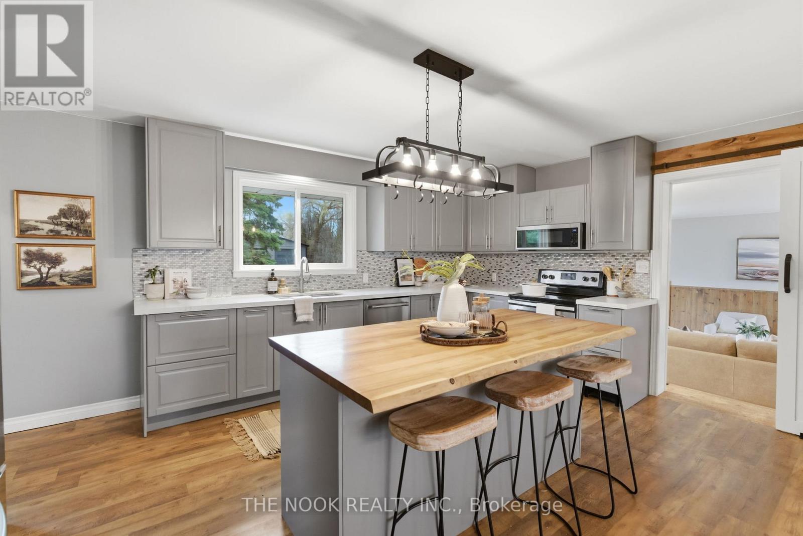 3824 Trulls Road, Clarington (Courtice), Ontario  L1E 2L3 - Photo 8 - E13018136