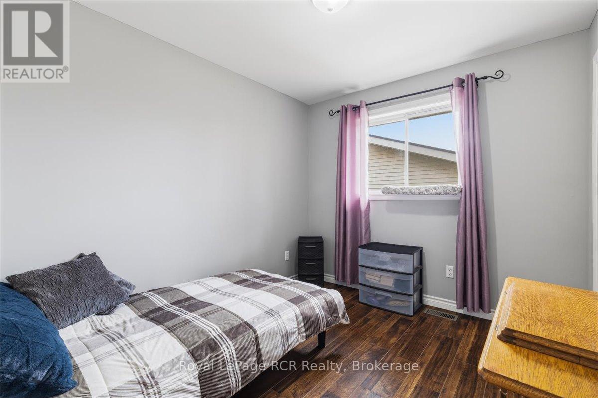 557 2nd A Street, Hanover, Ontario  N4N 3P6 - Photo 14 - X13018072