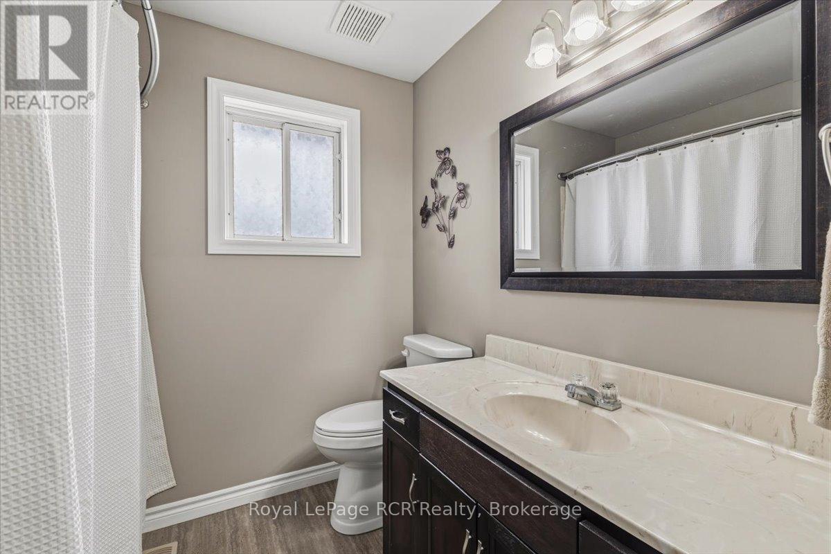 557 2nd A Street, Hanover, Ontario  N4N 3P6 - Photo 15 - X13018072