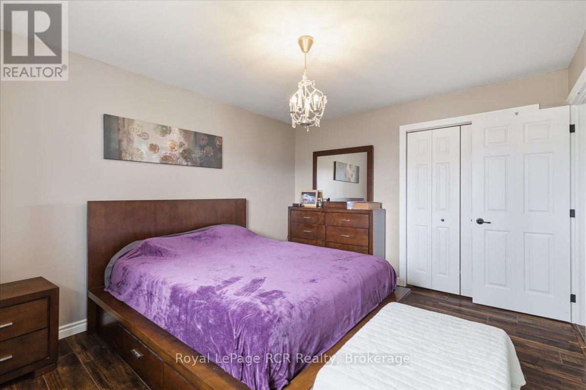 557 2nd A Street, Hanover, Ontario  N4N 3P6 - Photo 17 - X13018072