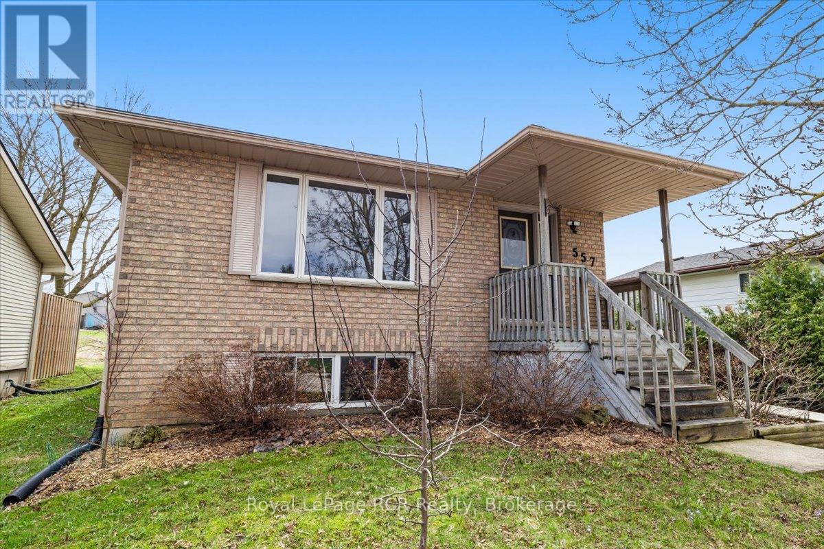 557 2nd A Street, Hanover, Ontario  N4N 3P6 - Photo 3 - X13018072