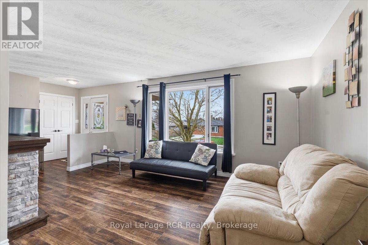 557 2nd A Street, Hanover, Ontario  N4N 3P6 - Photo 6 - X13018072