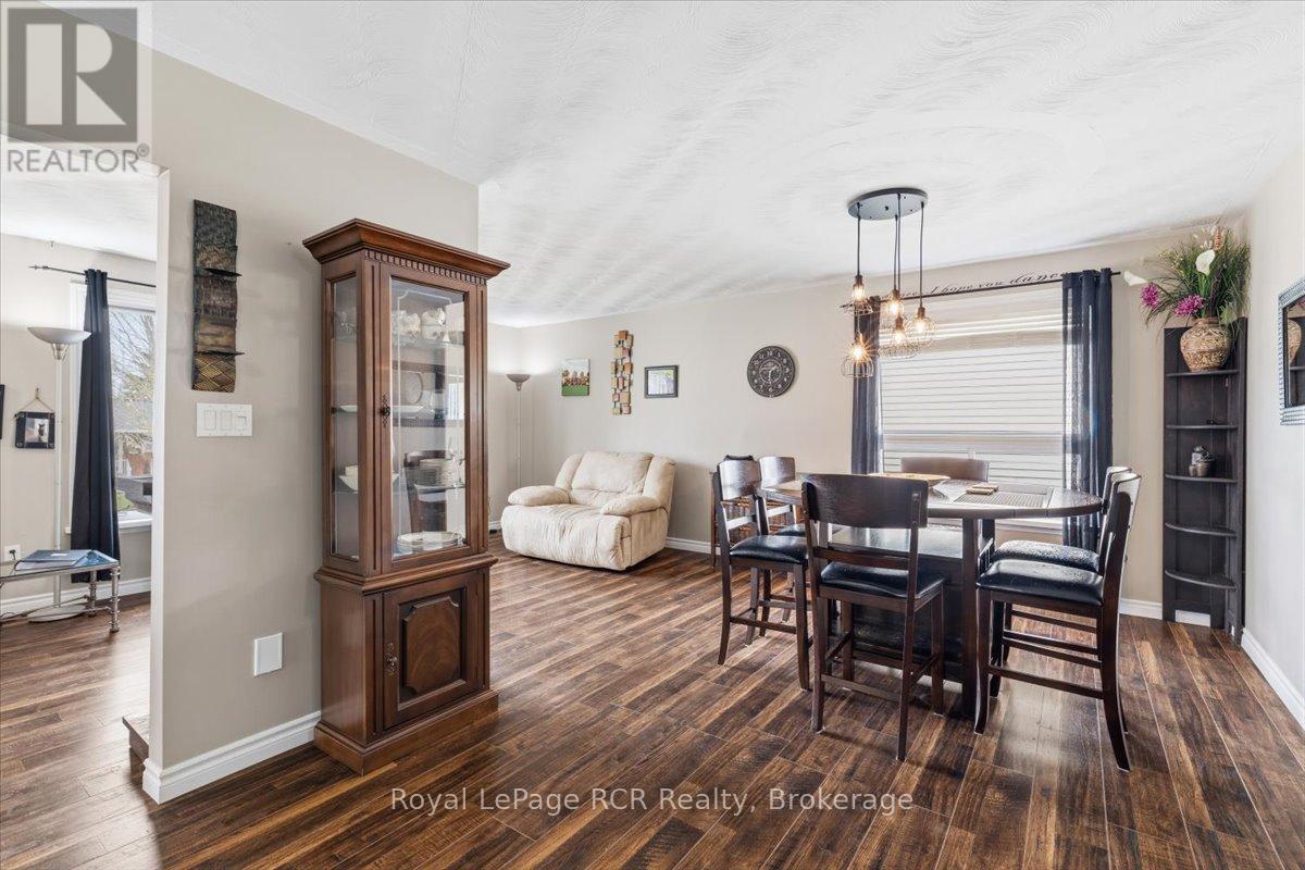 557 2nd A Street, Hanover, Ontario  N4N 3P6 - Photo 9 - X13018072