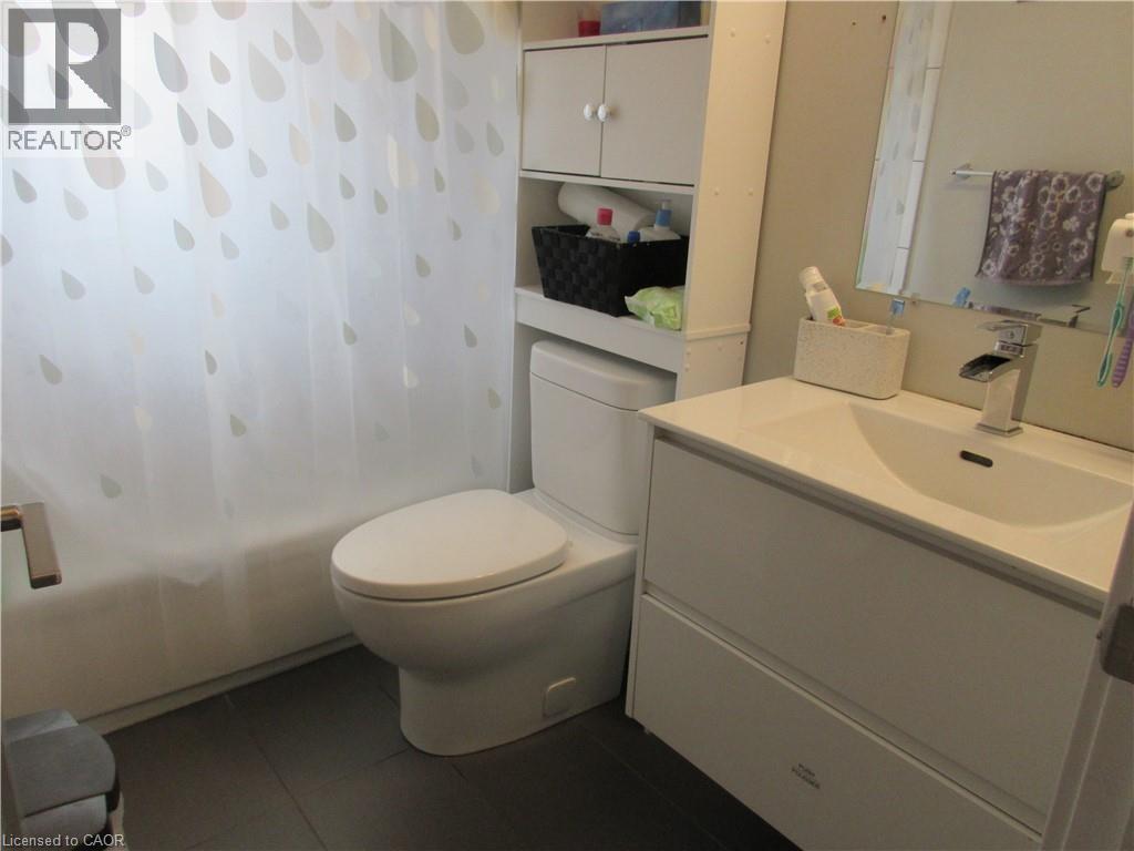 75 Richwill Road Unit# 1, Hamilton, Ontario  L9C 1S4 - Photo 14 - 40822211