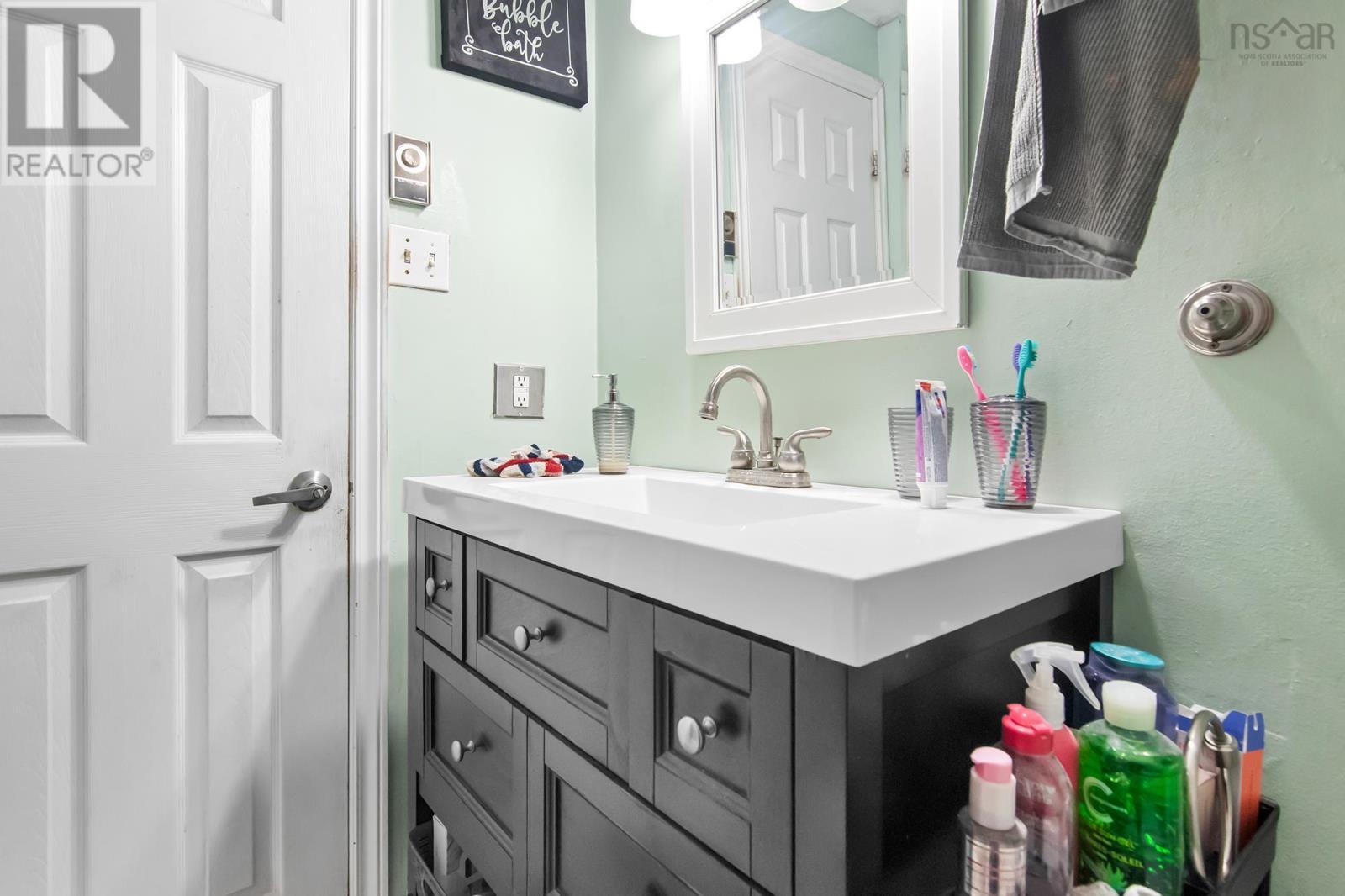 97 Nictaux Drive, Lower Sackville, Nova Scotia  B4C 2C6 - Photo 18 - 202607904