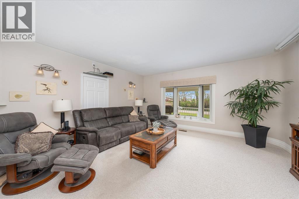 5848 Douglas Line Line, Lambton Shores, Ontario  N0N 1J5 - Photo 21 - 26008521