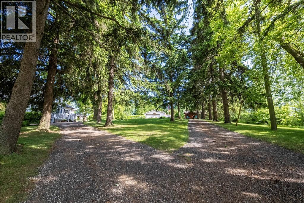 5848 Douglas Line Line, Lambton Shores, Ontario  N0N 1J5 - Photo 35 - 26008521