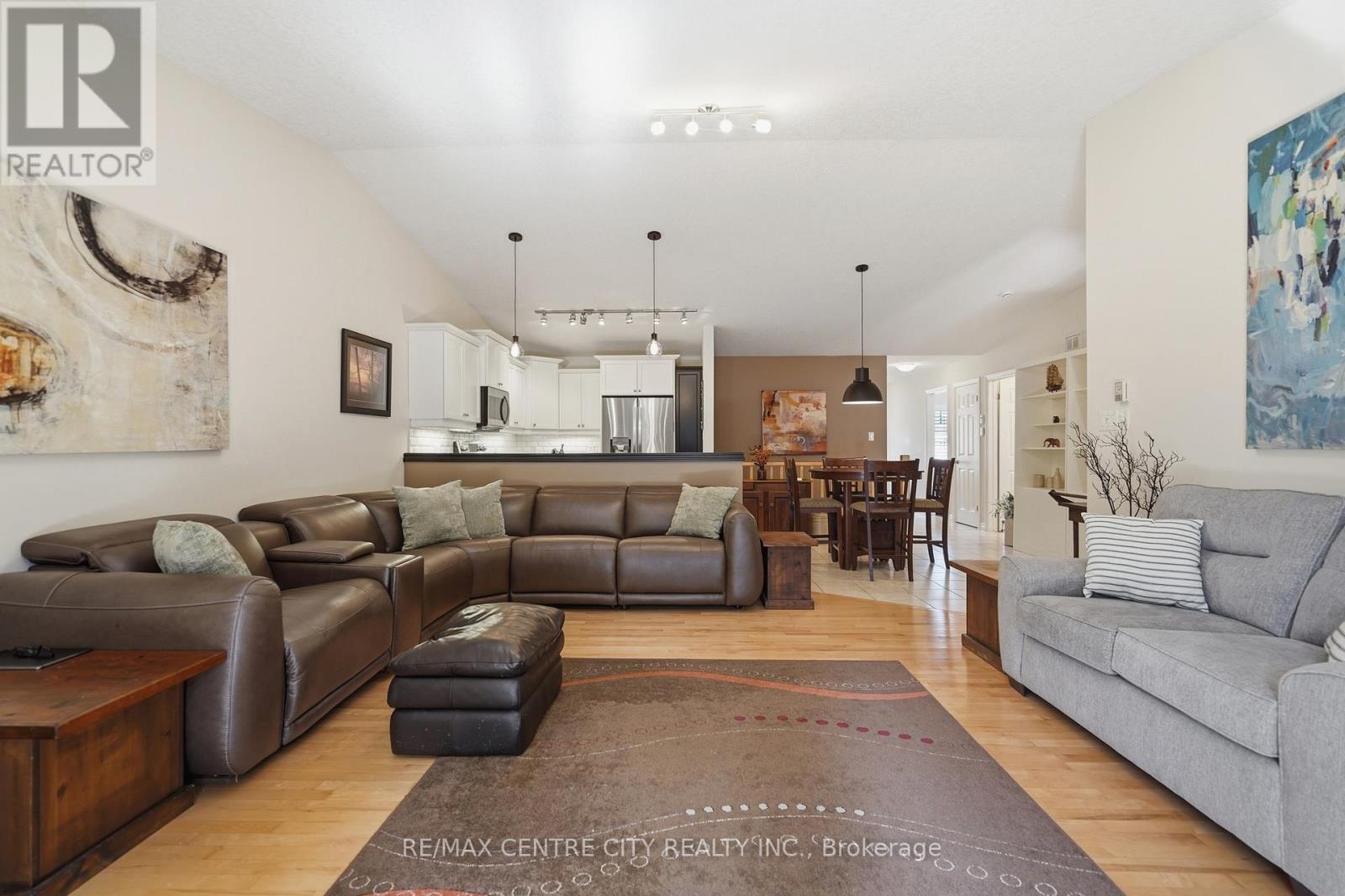 21 - 121 Meadowcreek Drive, Middlesex Centre, Ontario  N0M 2A0 - Photo 14 - X13018094