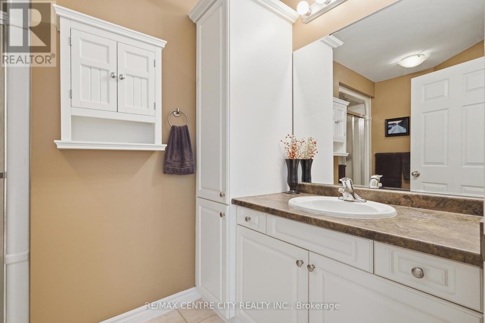 21 - 121 Meadowcreek Drive, Middlesex Centre, Ontario  N0M 2A0 - Photo 19 - X13018094