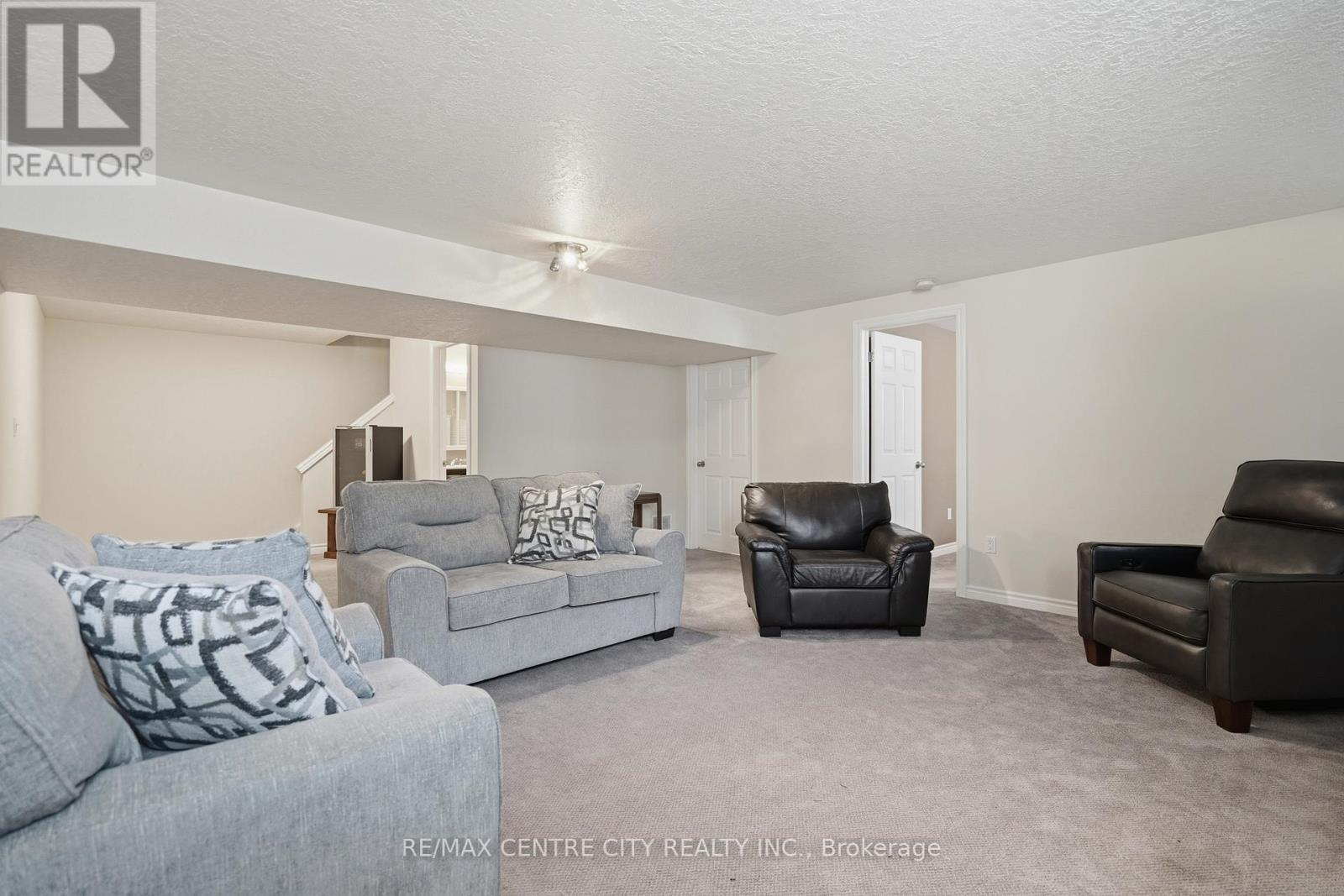 21 - 121 Meadowcreek Drive, Middlesex Centre, Ontario  N0M 2A0 - Photo 25 - X13018094