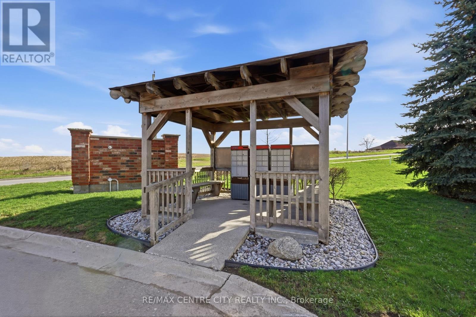 21 - 121 Meadowcreek Drive, Middlesex Centre, Ontario  N0M 2A0 - Photo 4 - X13018094