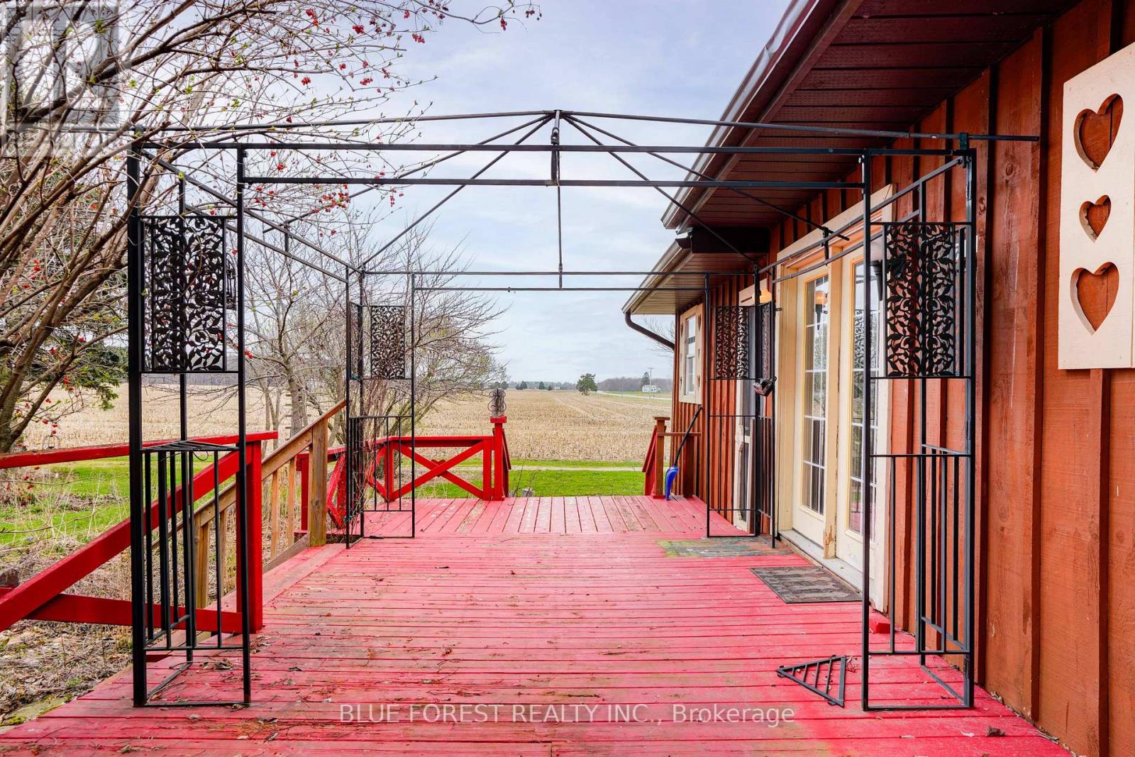 21698 Johnston Line, West Elgin, Ontario  N0L 2N0 - Photo 33 - X13018114