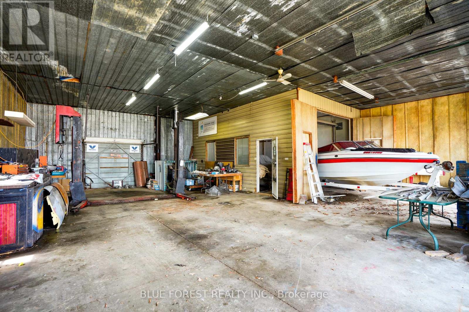 21698 Johnston Line, West Elgin, Ontario  N0L 2N0 - Photo 41 - X13018114