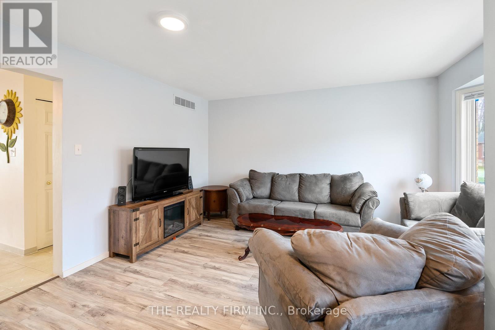 1 - 40 Burslem Street, London East (East N), Ontario  N5W 2V7 - Photo 7 - X13018140