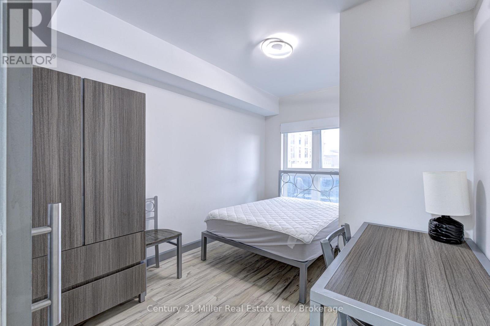 181 - 258a Sunview Street, Waterloo, Ontario  N2L 0H6 - Photo 4 - X13018172