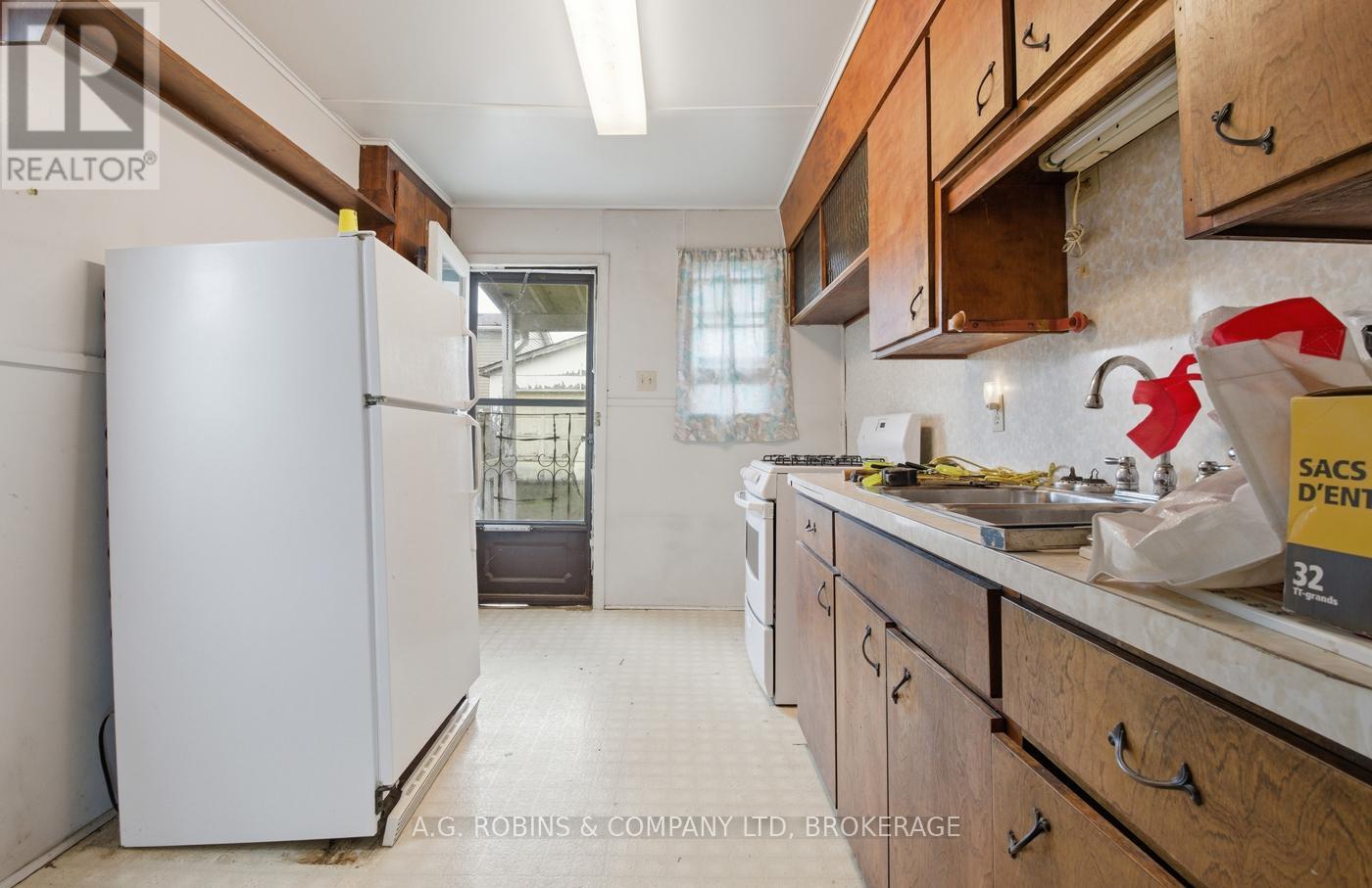 29 Mcnaughton Road, Welland, Ontario  L3B 2R4 - Photo 11 - X13018098