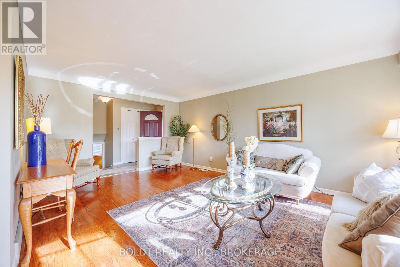 24 Mississauga Road, St. Catharines, Ontario  L2N 3K4 - Photo 5 - X13018148